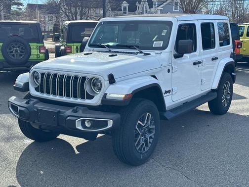 2026 Jeep Wrangler 4-Door Sahara 4x4