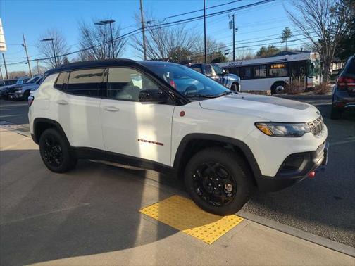 2024 Jeep Compass Trailhawk