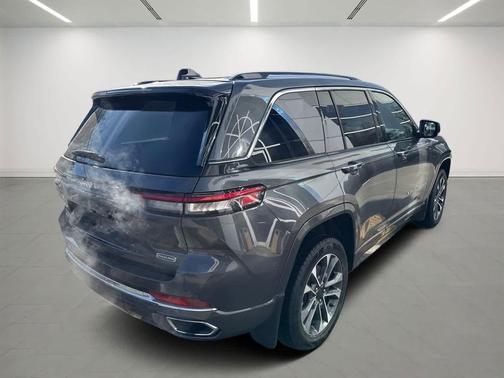 2023 Jeep Grand Cherokee 4xe Overland