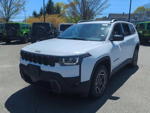 Bright White Clearcoat 2026 Jeep Cherokee Limited