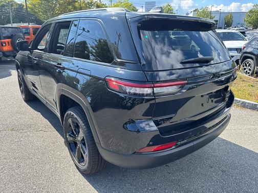 2025 Jeep Grand Cherokee Limited X
