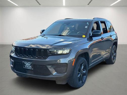 2023 Jeep Grand Cherokee Altitude