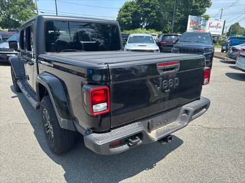 2023 Jeep Gladiator Sport S