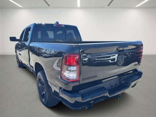 Diamond Black Crystal Pearlcoat 2023 RAM 1500 Big Horn/Lone Star