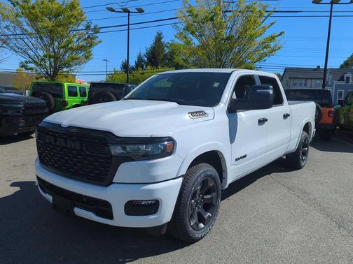 Bright White Clearcoat 2026 RAM 1500 Big Horn/Lone Star