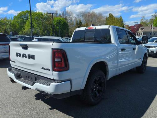 Bright White Clearcoat 2026 RAM 1500 Big Horn/Lone Star