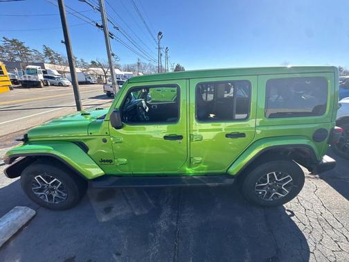 2026 Jeep Wrangler 4-Door Sahara 4x4