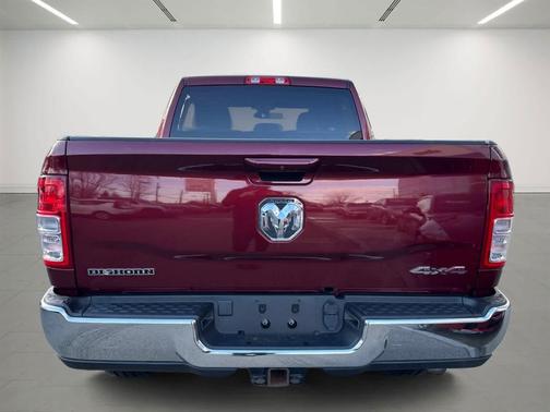 2022 RAM 2500 Big Horn Crew Cab 4x4 6'4' Box