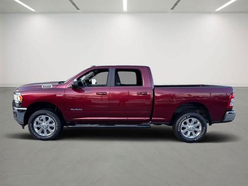 2022 RAM 2500 Big Horn Crew Cab 4x4 6'4' Box