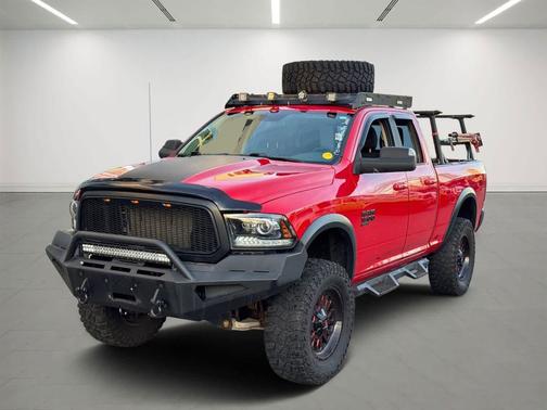 2019 RAM 1500 Classic Warlock Quad Cab 4x4 6'4' Box