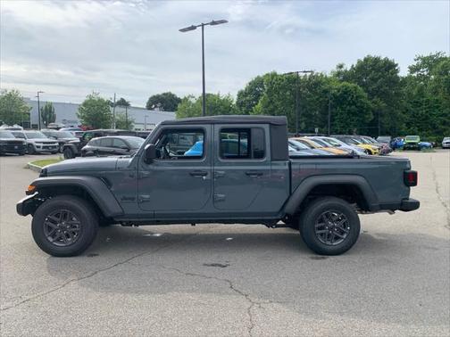 2025 Jeep Gladiator Sport S