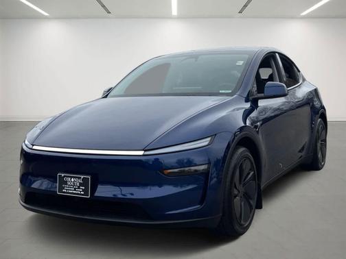 2026 Tesla Model Y Standard Rear-Wheel Drive