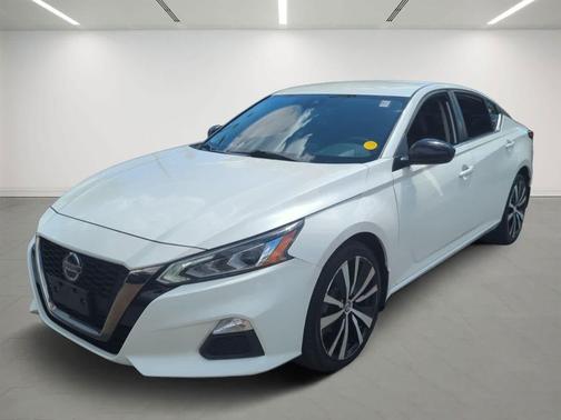 Pearl White Tricoat 2020 Nissan Altima SR Intelligent AWD