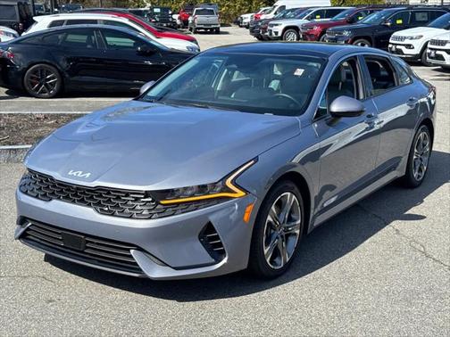 2022 Kia K5 EX