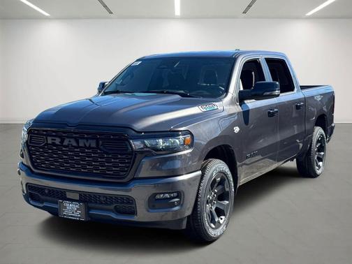 Granite Crystal Metallic Clearcoat 2026 RAM 1500 Big Horn/Lone Star