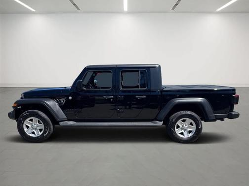 Black Clearcoat 2020 Jeep Gladiator Sport S
