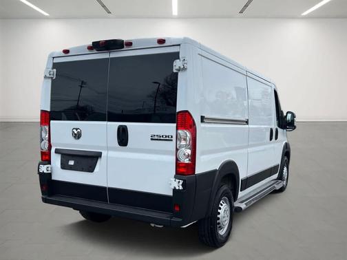 Bright White Clearcoat 2025 RAM ProMaster 2500 Tradesman