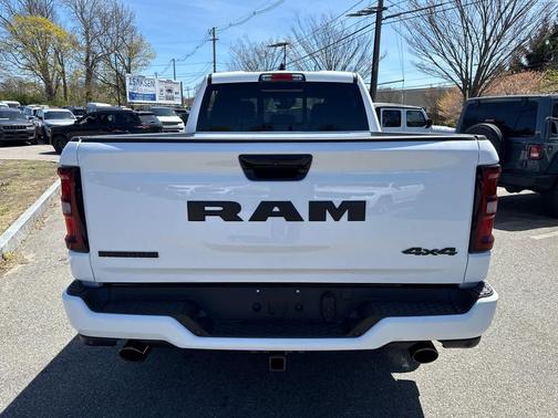 Bright White Clearcoat 2026 RAM 1500 Big Horn/Lone Star