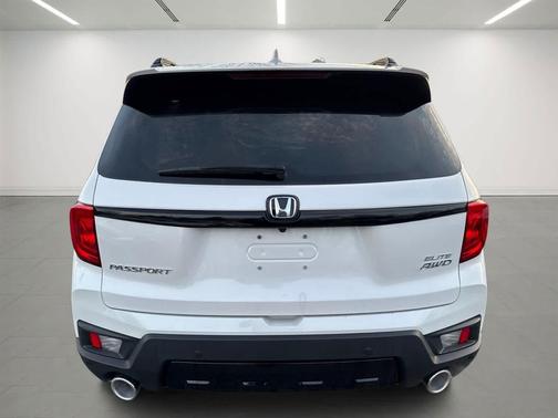 2023 Honda Passport AWD Elite