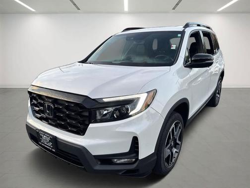 2023 Honda Passport AWD Elite