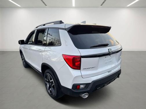 2023 Honda Passport AWD Elite