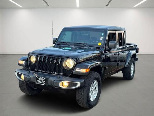 2022 Jeep Gladiator Sport S