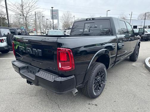 Diamond Black Crystal Pearlcoat 2026 RAM 3500 Limited Mega Cab 4x4 6'4' Box