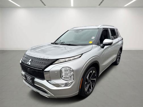 2024 Mitsubishi Outlander PHEV SEL