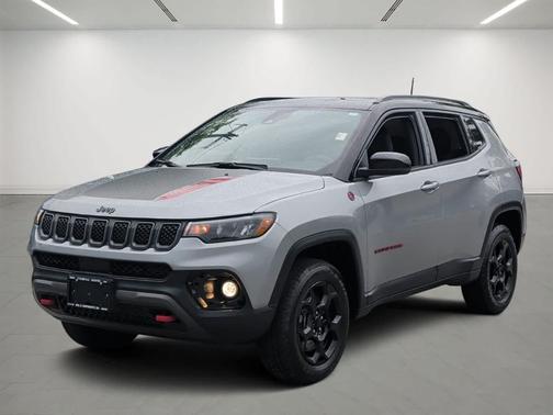 Billet Silver Metallic Clearcoat 2023 Jeep Compass Trailhawk