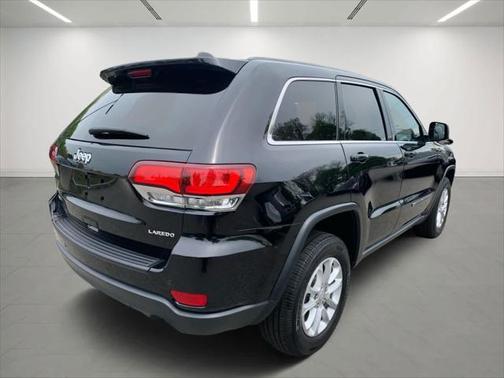 2022 Jeep Grand Cherokee Laredo