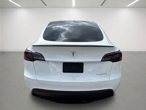 2025 Tesla Model Y Performance Dual Motor All-Wheel Drive