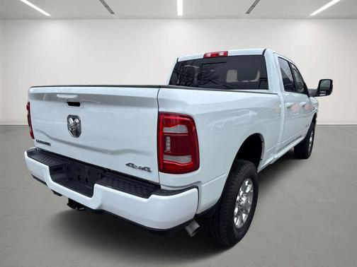 Bright White Clearcoat 2024 RAM 2500 Laramie Crew Cab 4x4 6'4' Box