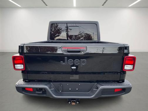 2022 Jeep Gladiator Willys 4x4