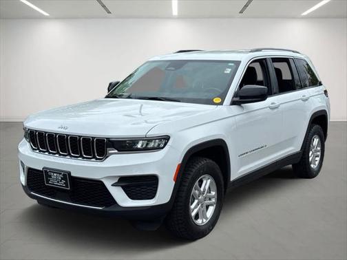2022 Jeep Grand Cherokee Laredo