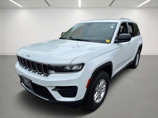 2022 Jeep Grand Cherokee Laredo