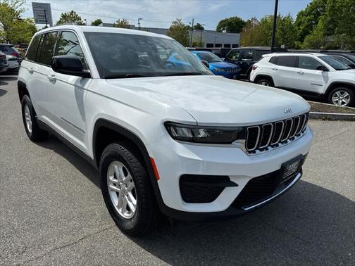 2022 Jeep Grand Cherokee Laredo