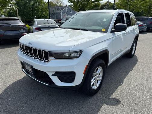 2022 Jeep Grand Cherokee Laredo