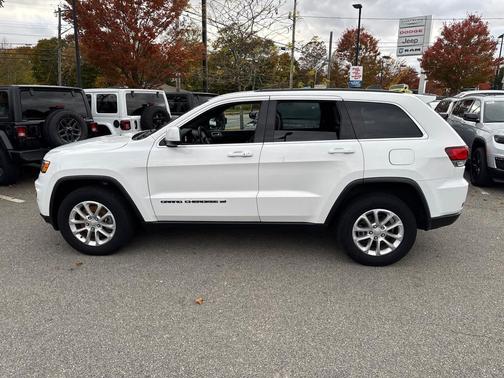 2022 Jeep Grand Cherokee Laredo