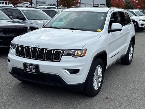 2022 Jeep Grand Cherokee Laredo