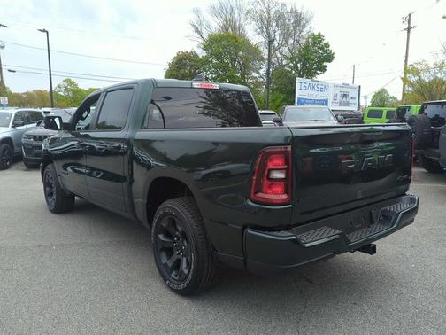 Serrano Green Metallic 2026 RAM 1500 Big Horn/Lone Star