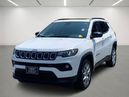 2022 Jeep Compass Latitude Lux