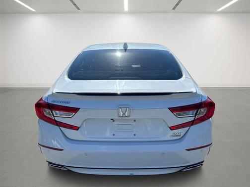 2022 Honda Accord Touring 2.0T