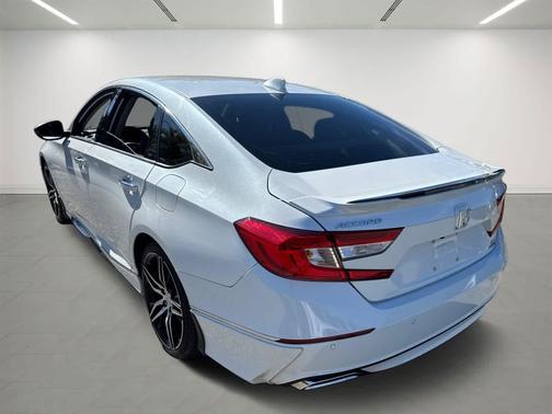 2022 Honda Accord Touring 2.0T
