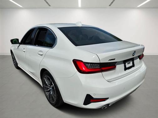 Alpine White 2021 BMW 330 xDrive