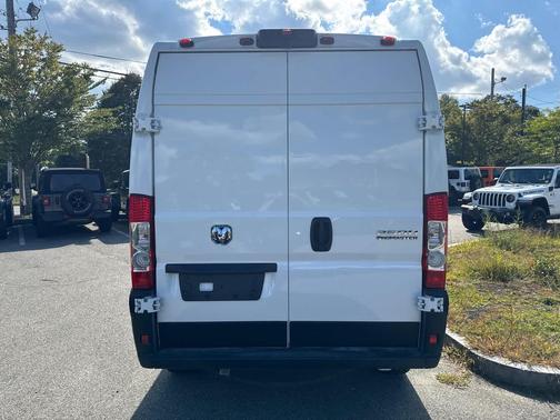 2025 RAM ProMaster 2500 Tradesman