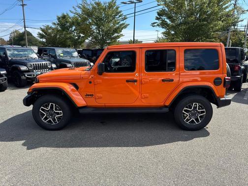 2025 Jeep Wrangler 4-Door Sahara 4x4