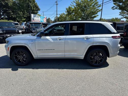 2023 Jeep Grand Cherokee 4xe 30th Anniversary