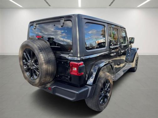 2022 Jeep Wrangler Unlimited 4xe Sahara