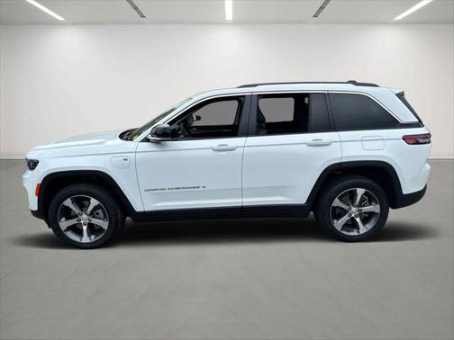 2022 Jeep Grand Cherokee 4xe Base