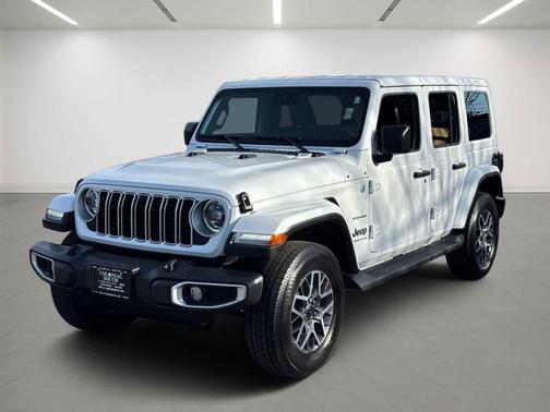 2024 Jeep Wrangler 4-Door Sahara 4x4